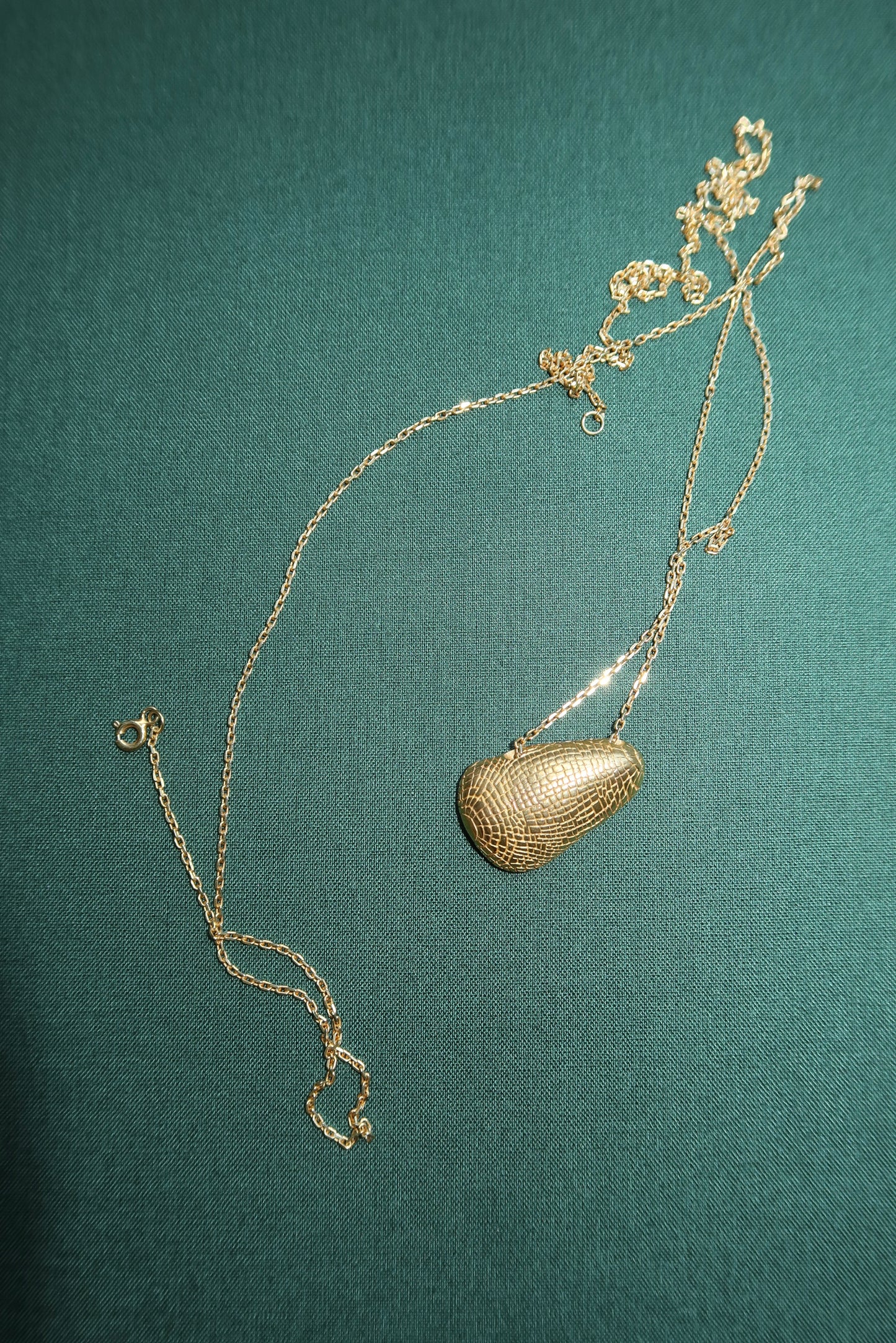 Pendant Volition gold plated