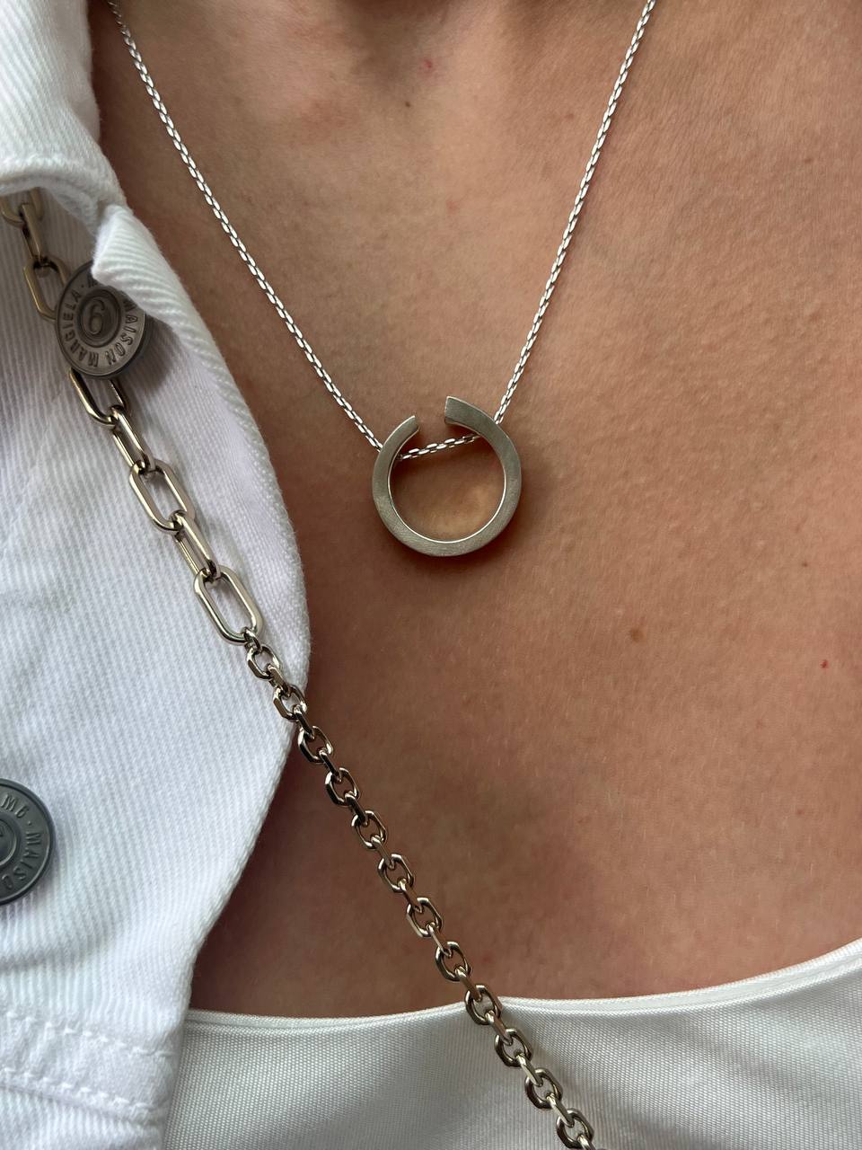 Basic pendant in silver