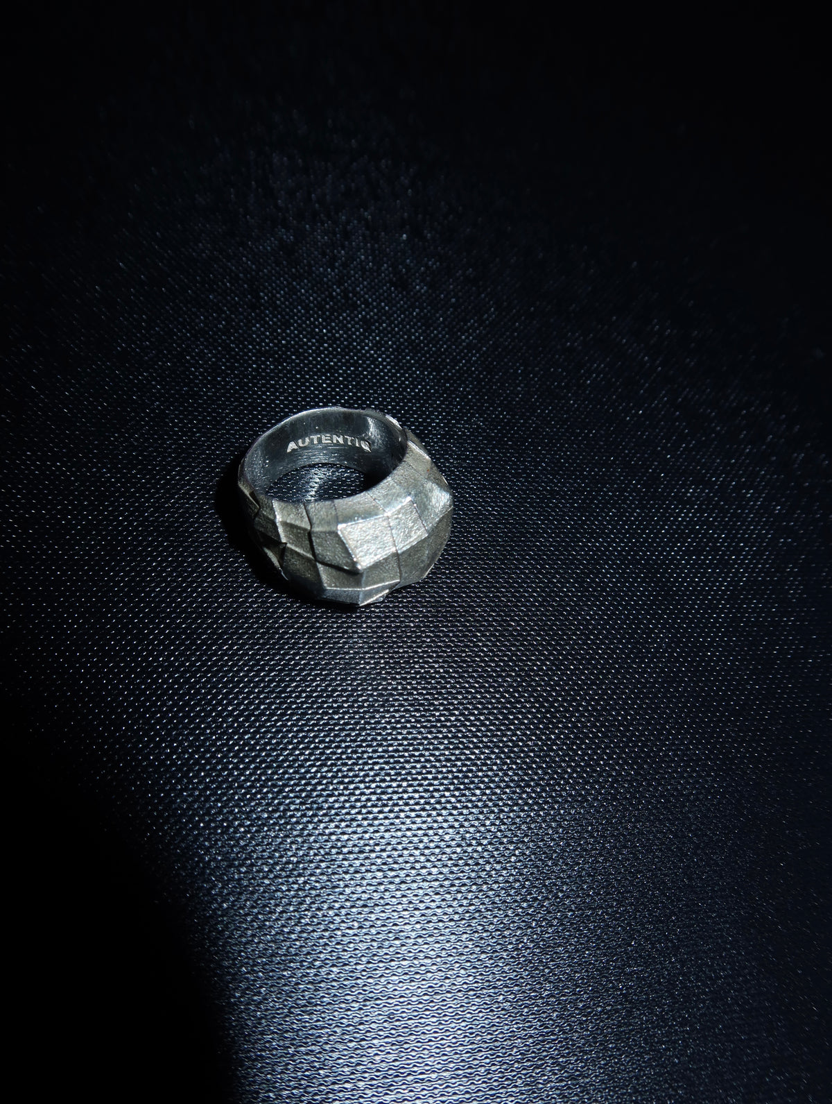 Ring Autentiq in silver