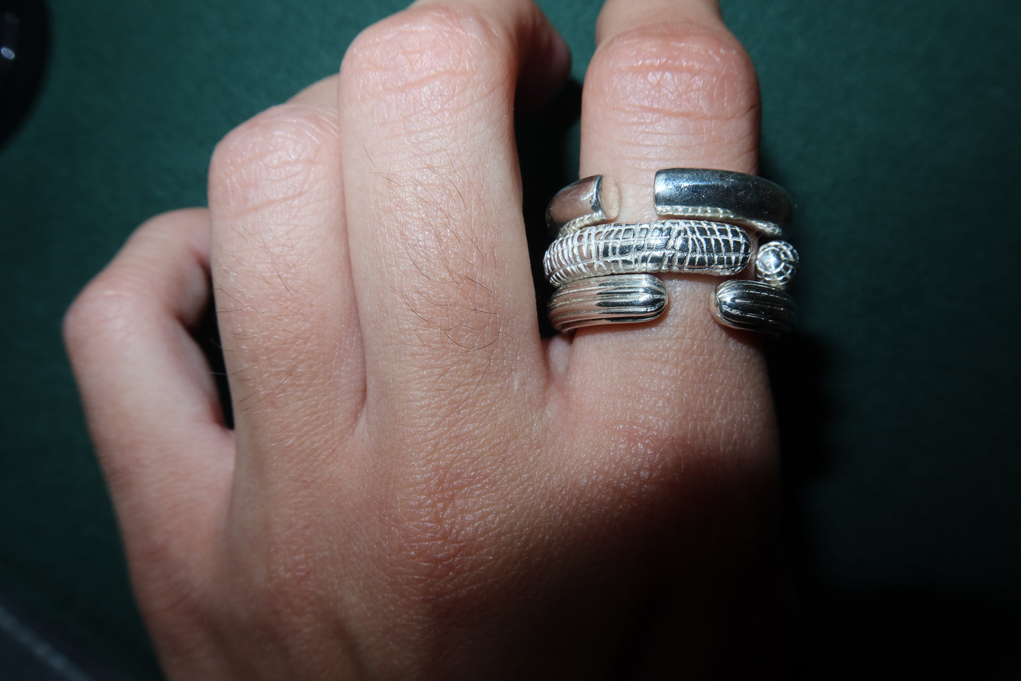 Essence Revealed. Ring 3 gold plated 24K