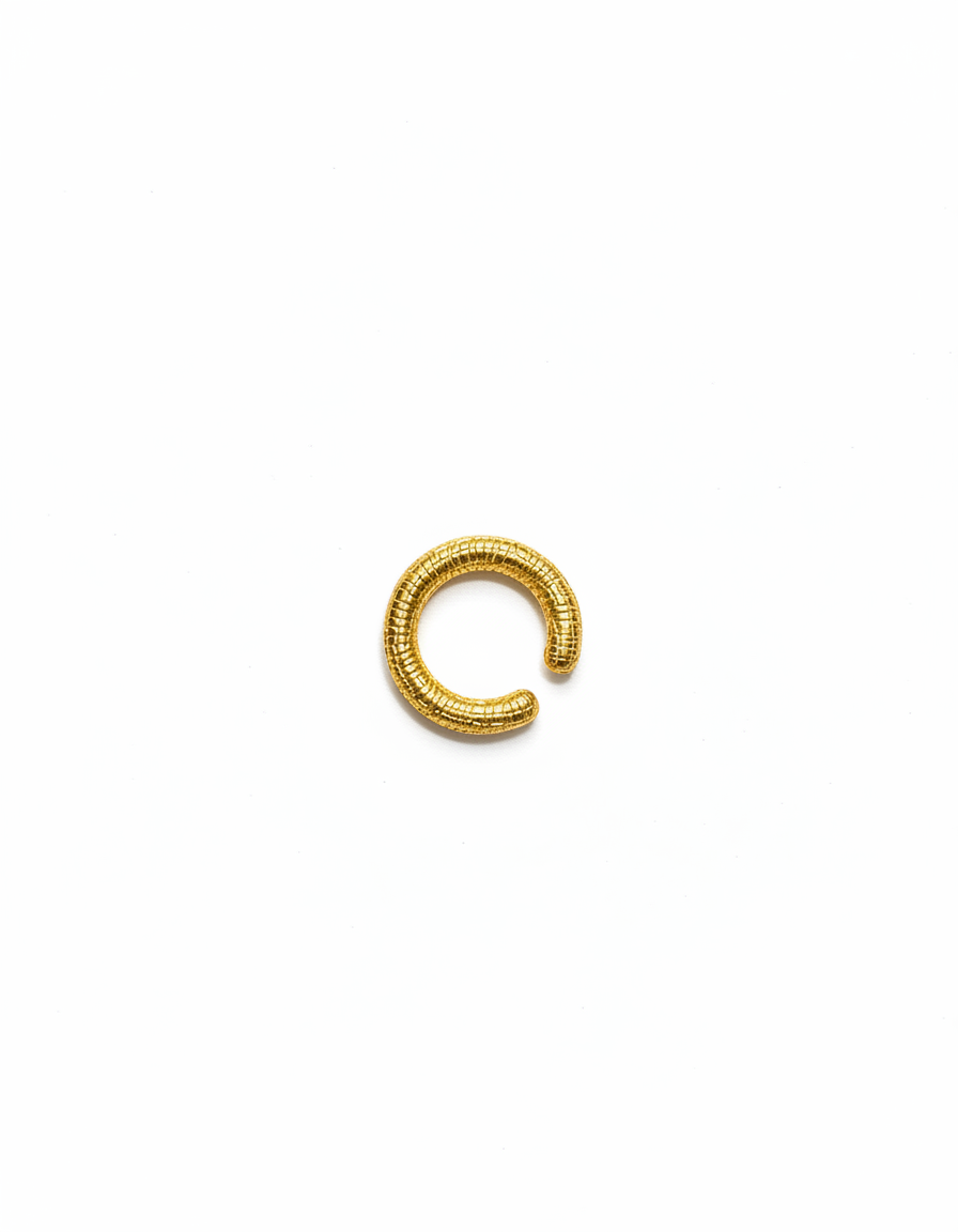 Essence Revealed. Ring 3 gold plated