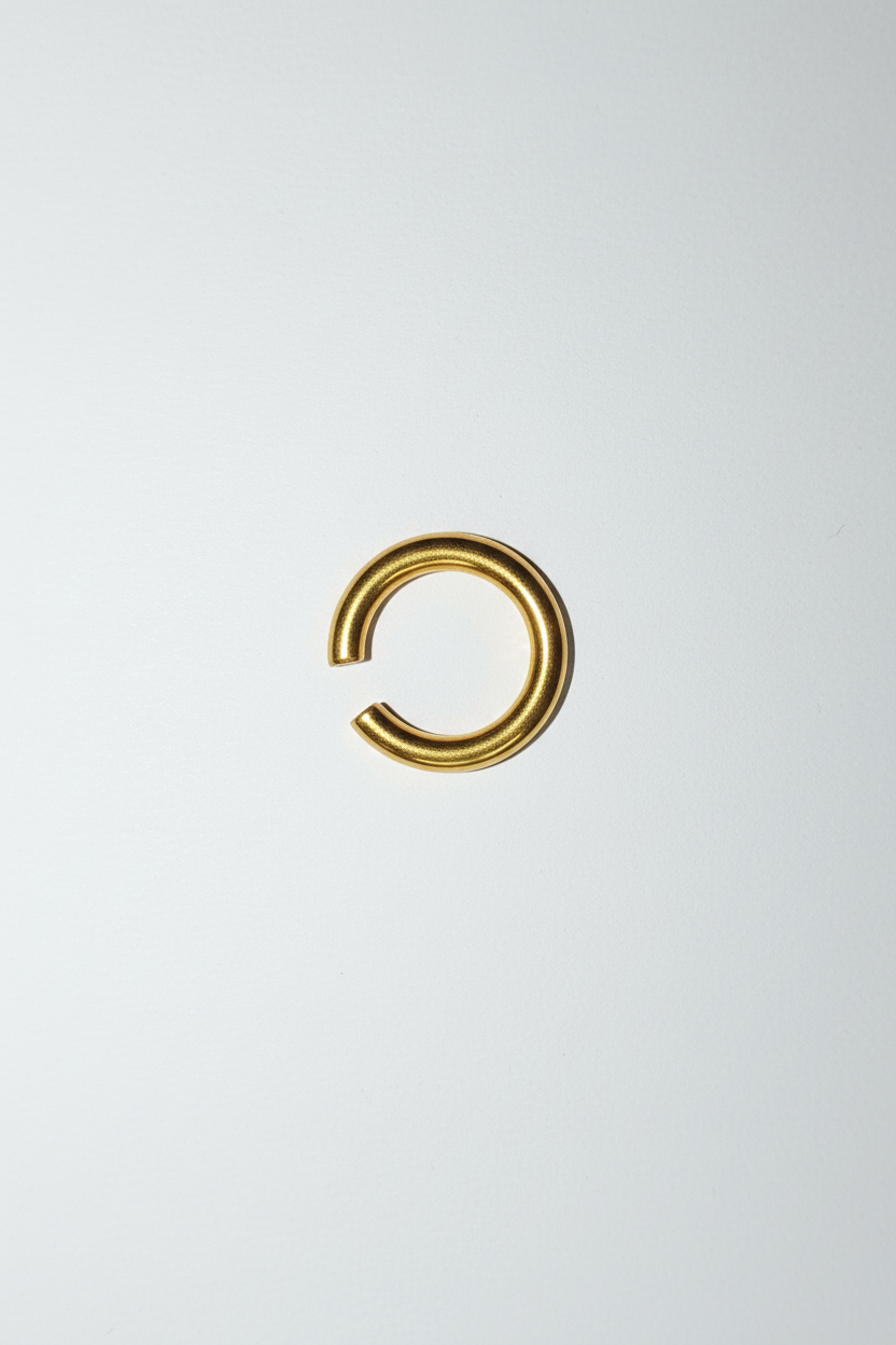 Essence Revealed. Ring 2 gold plated 24K