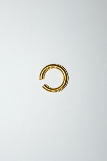 Essence Revealed. Ring 2 gold plated 24K
