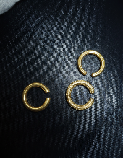 Essence Revealed. Ring 3 gold plated 24K