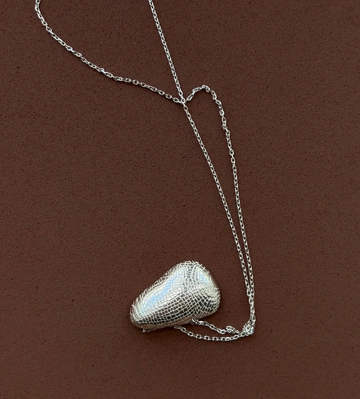 Pendant Volition in silver