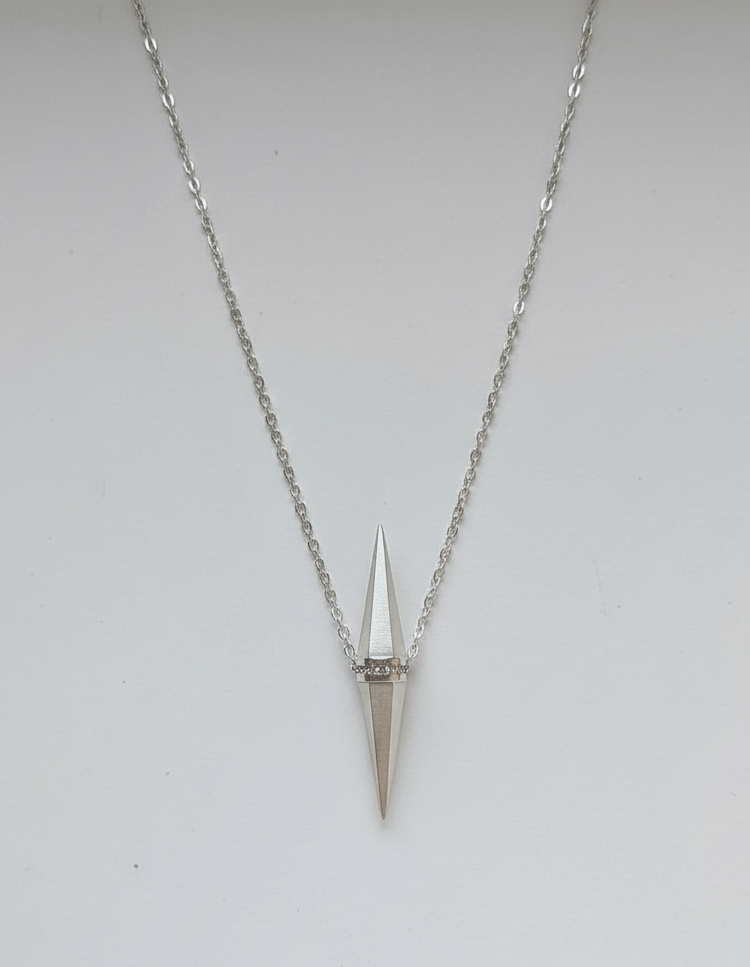 Pendant Balance in silver