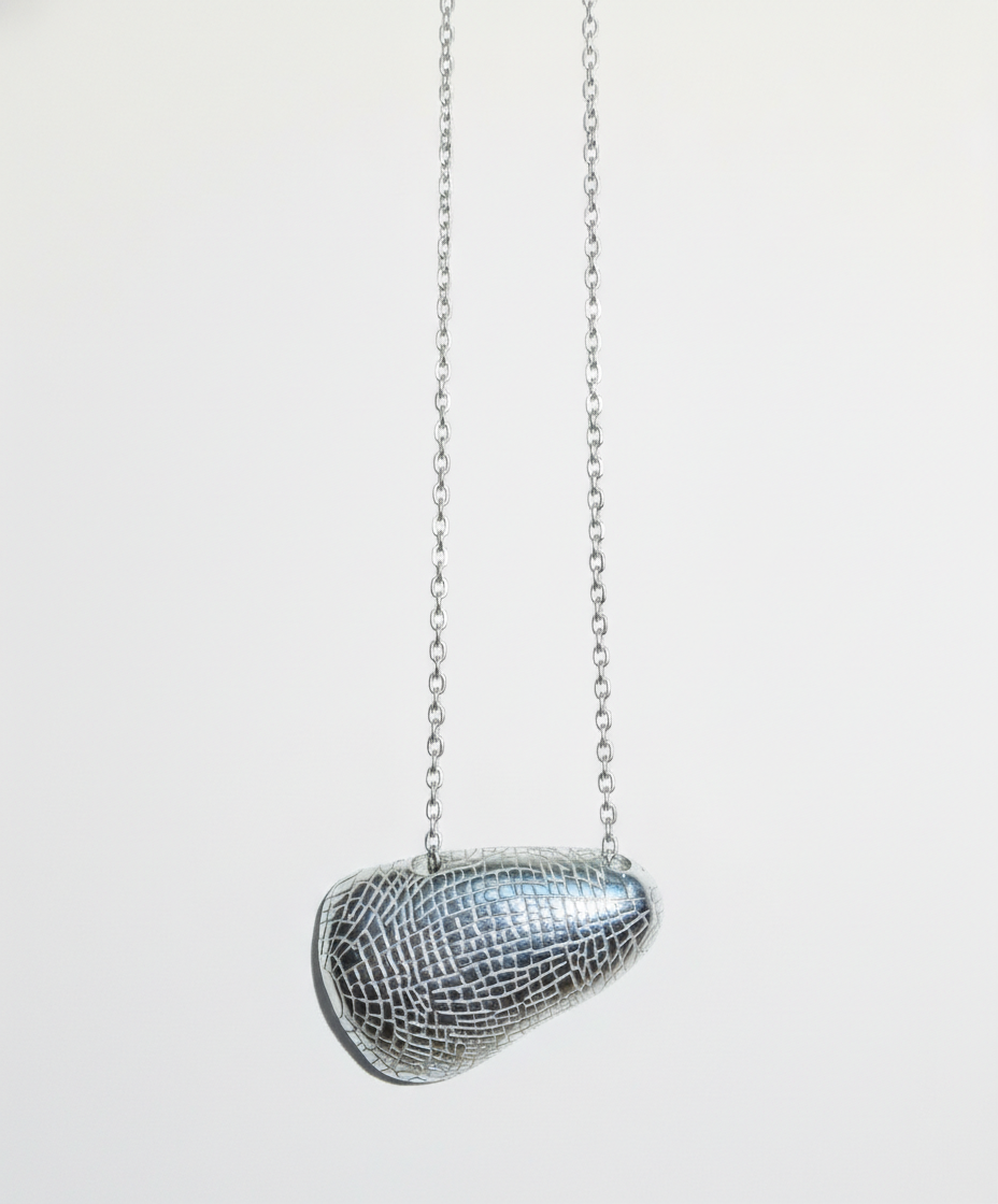 Pendant Volition in silver