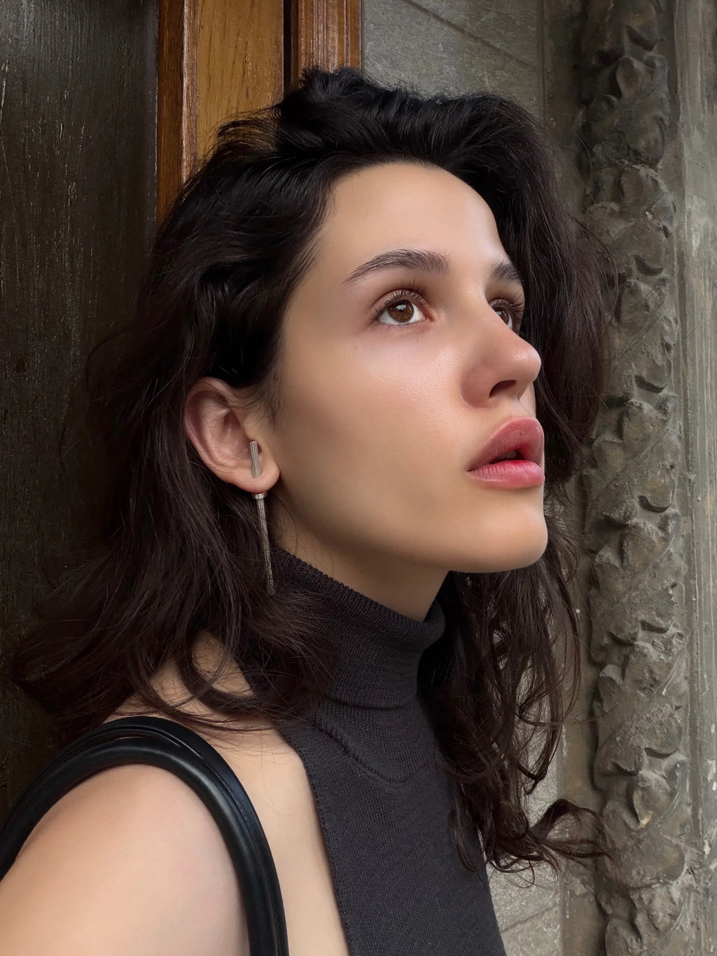 MONO EARRING INVERSION / NOTICE THE SHIFT